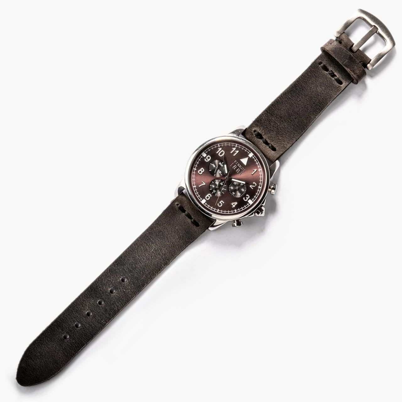 Tek Katlı Deri Saat Kayışı – Antrasit, masa üzerinde açık halde sergileniyor