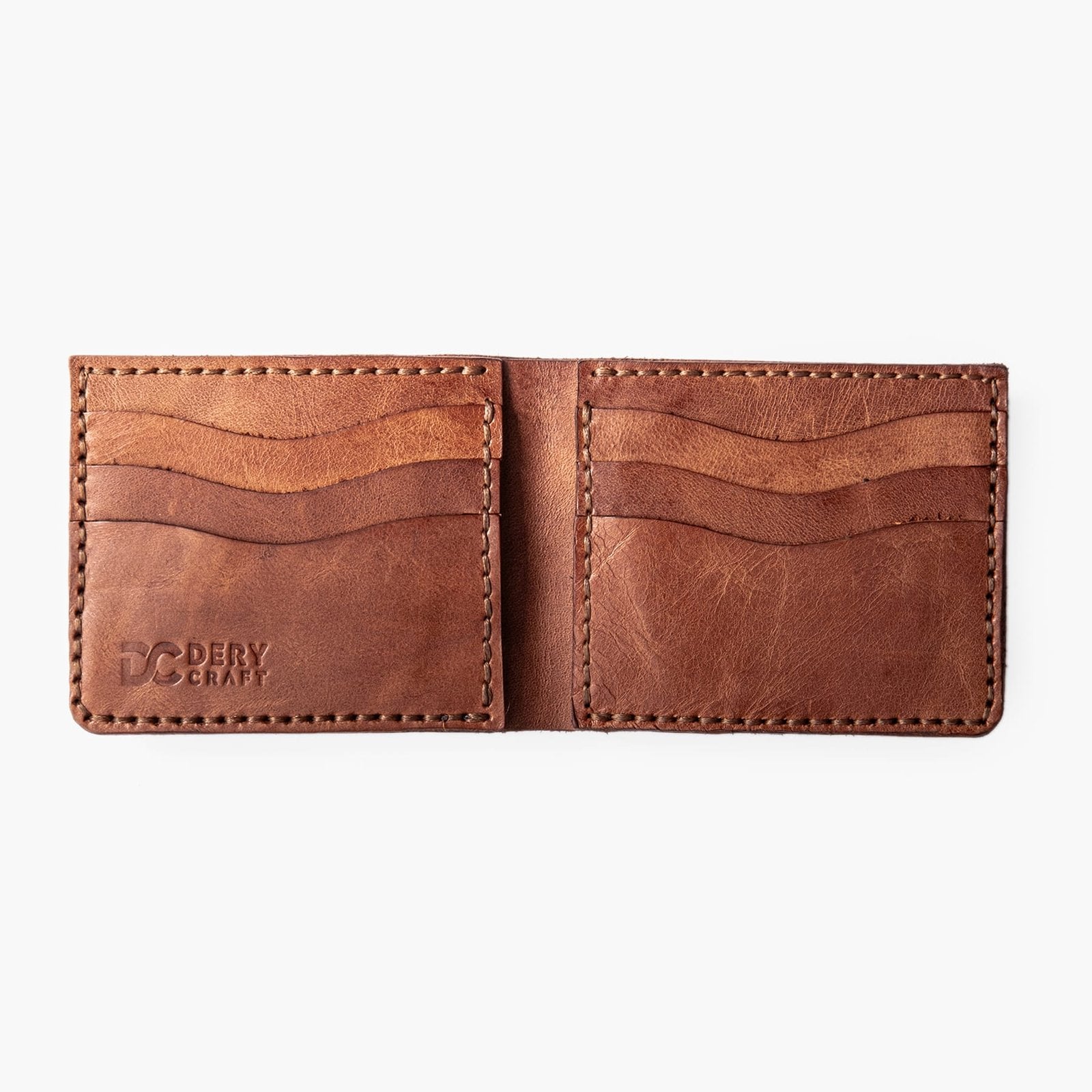 İçinde kartlık ve bozuk para bölmesi olan klasik ic cepli deri cüzdan