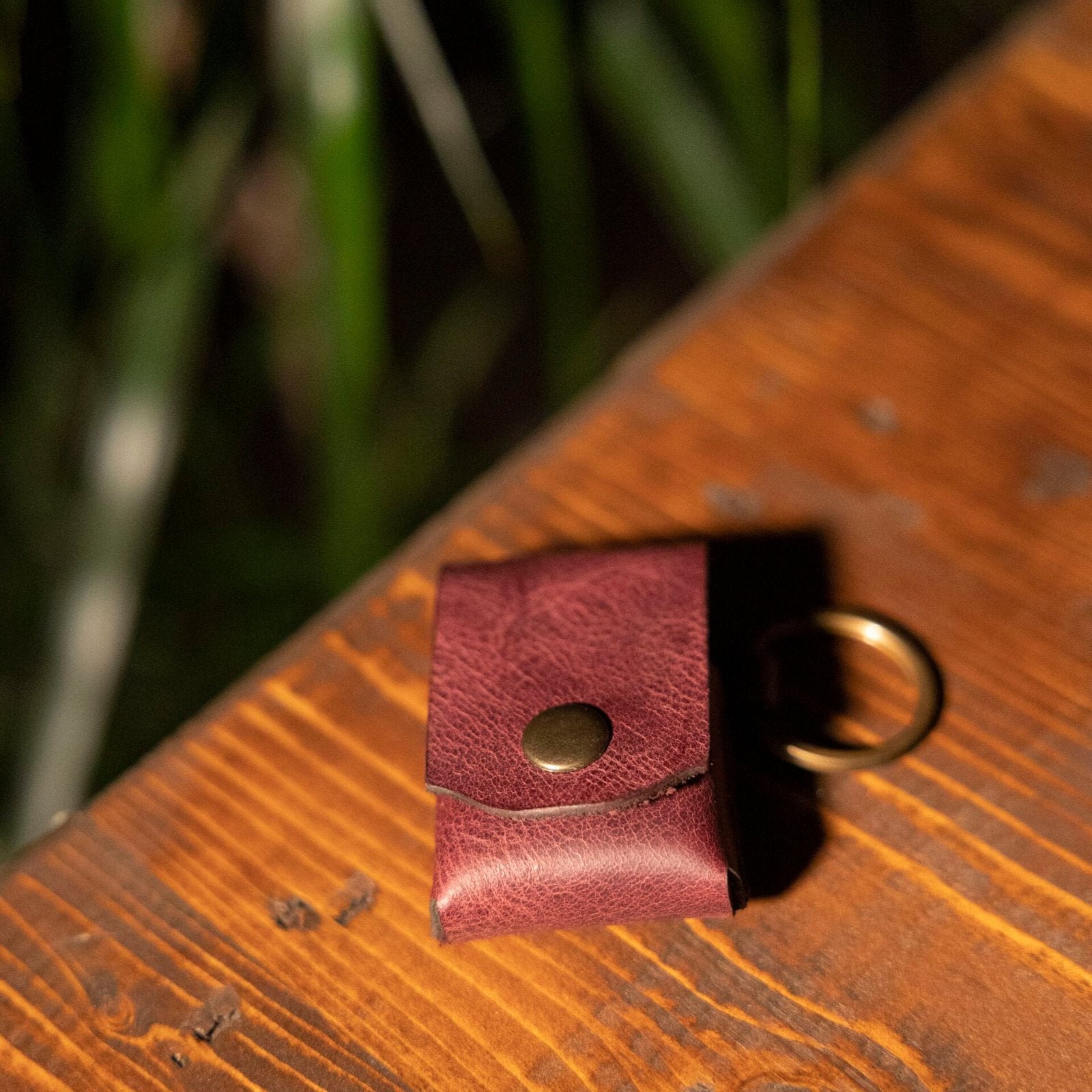 Deri Kılıflı Çakmak (Clip) – Anahtarlık Askılı