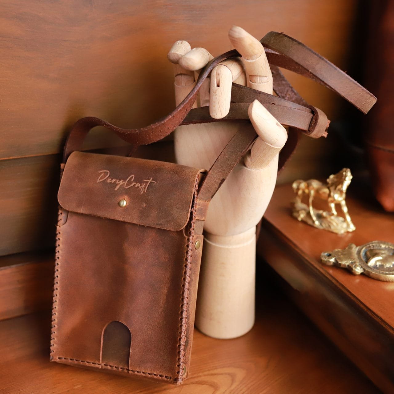 Deri Telefon Çantası (Nova)