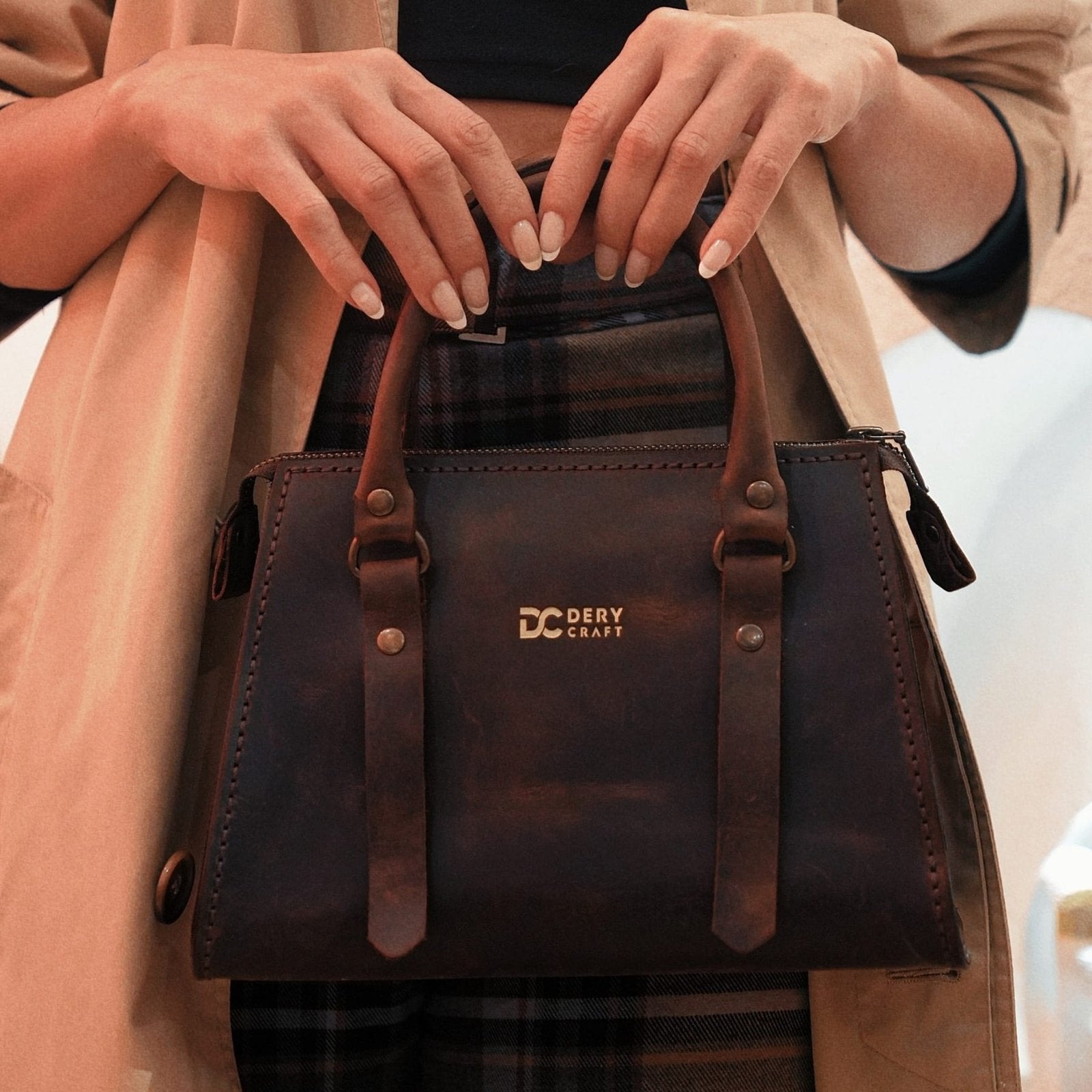 Deri El Çantası (Grace)